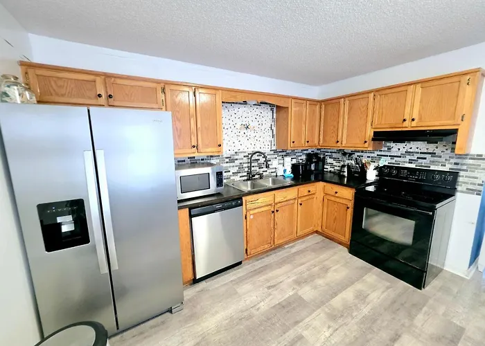 Pirates Hideaway Dog Friendly 3br 1 Block To Gulf Shores