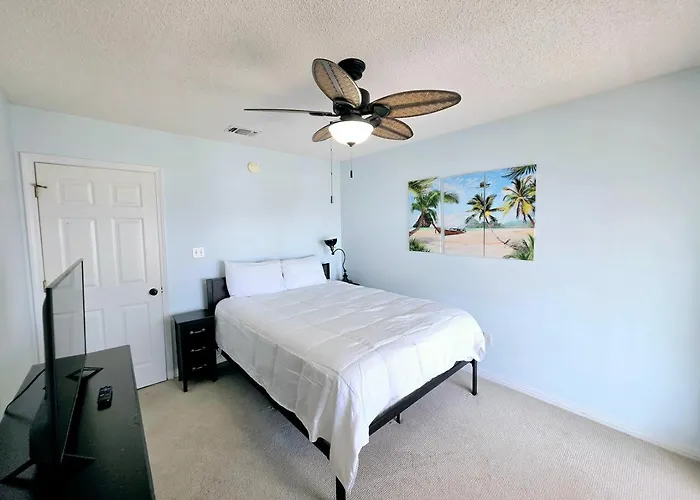 Pirates Hideaway Dog Friendly 3br 1 Block To